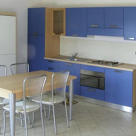 شقة In Castellaro With Garden