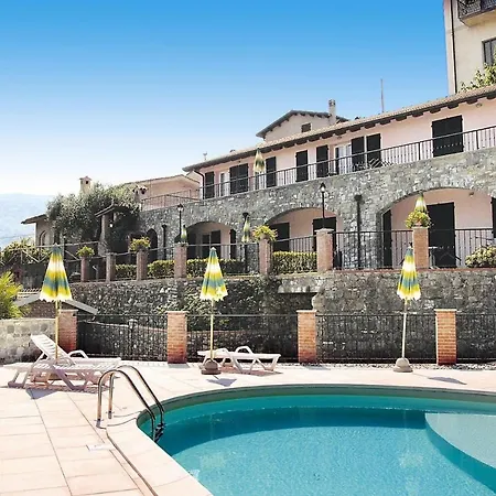 Appartement In Castellaro With Garden *