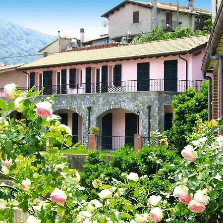 Appartement In Castellaro With Garden Ranzo-Borgo